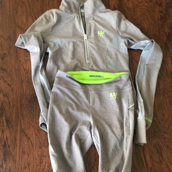 Abercrombie & Fitch Other - Abercrombie Yoga Suit